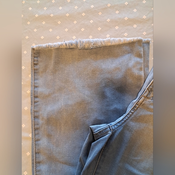 REWASH JEANS distressed BRAND NEW back seam ULTRA STRETCH high rise BOOT/FLARE - Picture 3 of 9